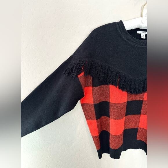 BAR III | Black Red Buffalo Plaid Fringe Sweater | Size Medium - Picture 3 of 7